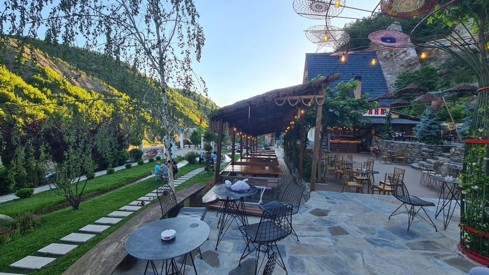 Dibra Park Agrotourism Hotel Peshkopi Ngoại thất bức ảnh